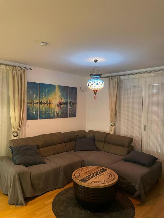 Lovely 3 Rooms Apartment Viena Εξωτερικό φωτογραφία